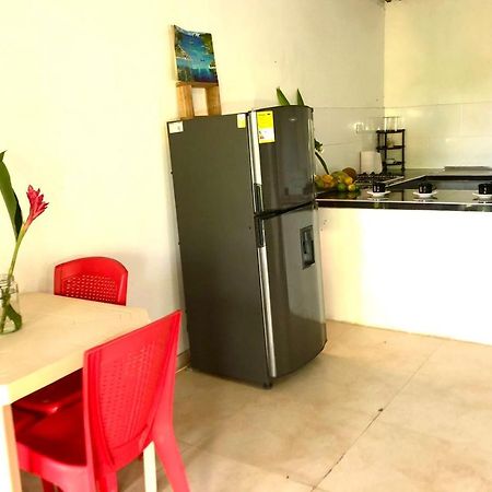 Sierra Kay Hostel Guachaca Екстер'єр фото